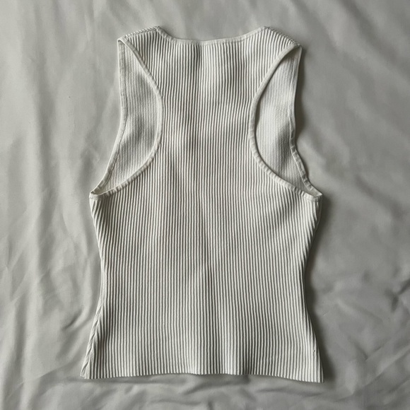 Aritzia Ribbed Tank - Picture 4 of 7
